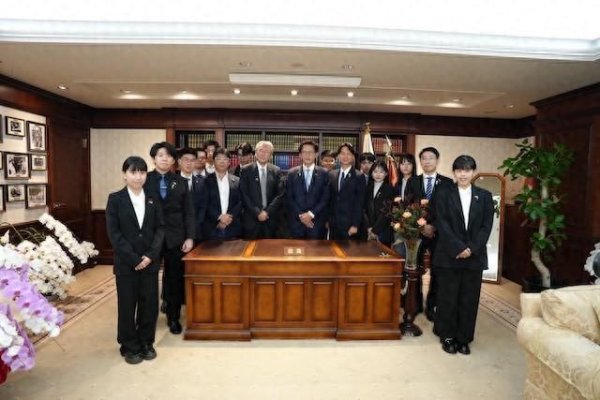 开云体育这种为刷存在感不吝葬送庄严的步履-开云「中国」kaiyun体育网址-登录入口